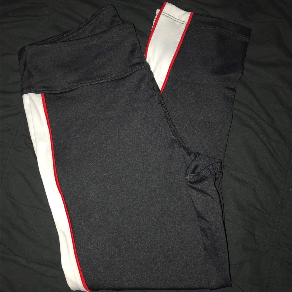FOREVER 21 LEGGINGS